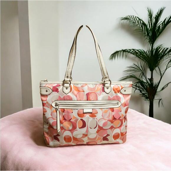 RARE COACH LARGE EMMA TOTE DAISY KALEIDOSCOPE PRINT PREOWNED EXCELLENT CONDITION - Picture 1 of 11